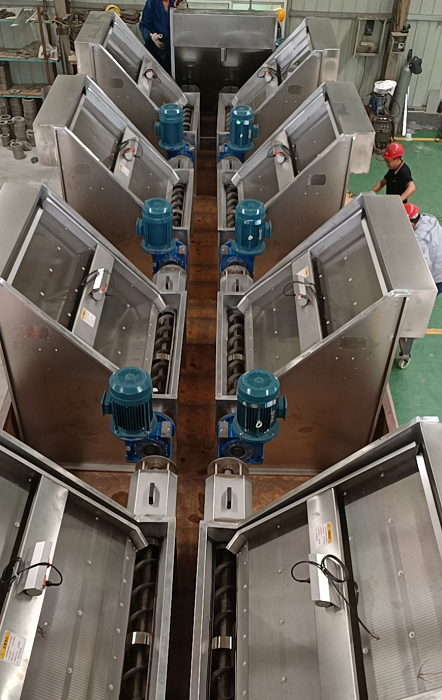 新安縣畜禽糞污資源化利用項(xiàng)目--固液分離機(jī)發(fā)貨